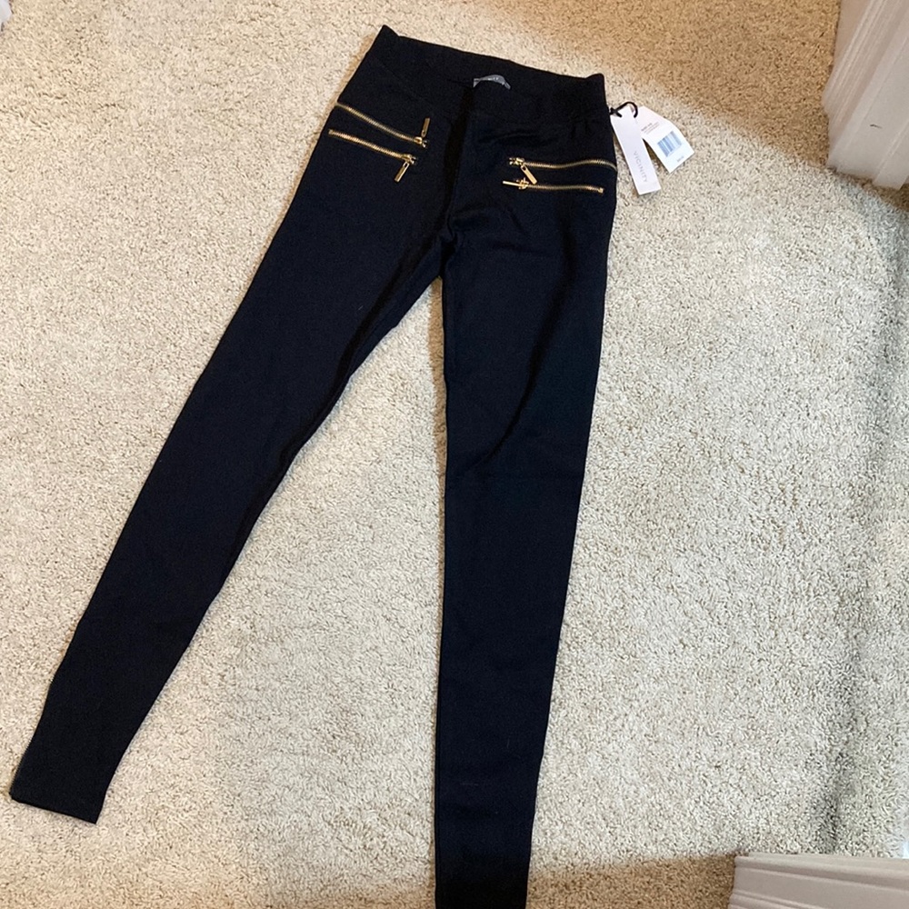 NWT Skinny Black Pants Stretch Vicinity